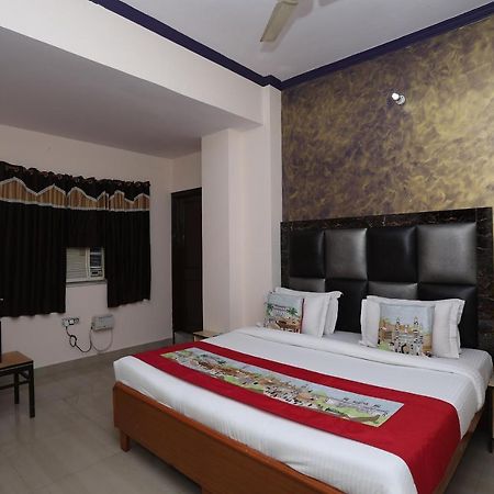 Hotel Deepak Джапур Экстерьер фото