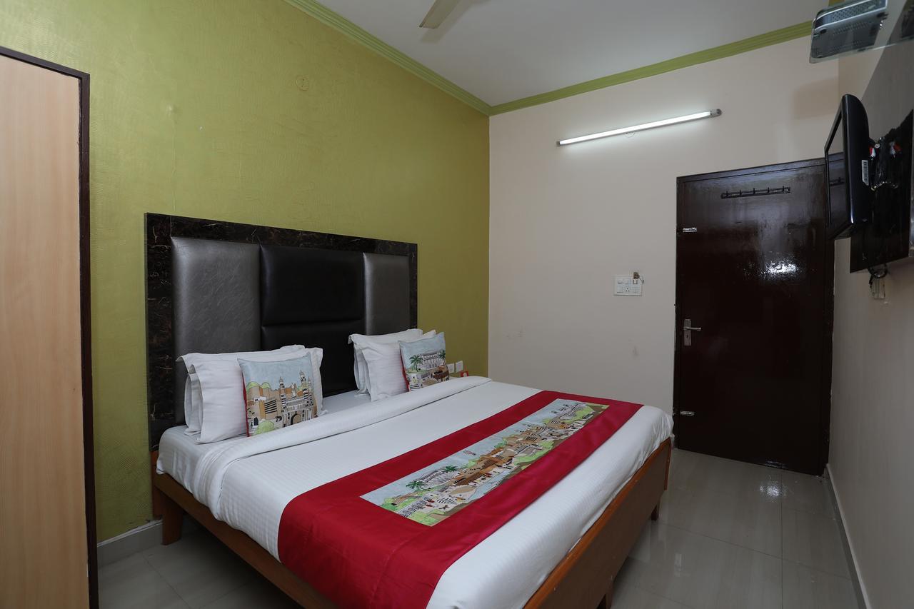 Hotel Deepak Джапур Экстерьер фото