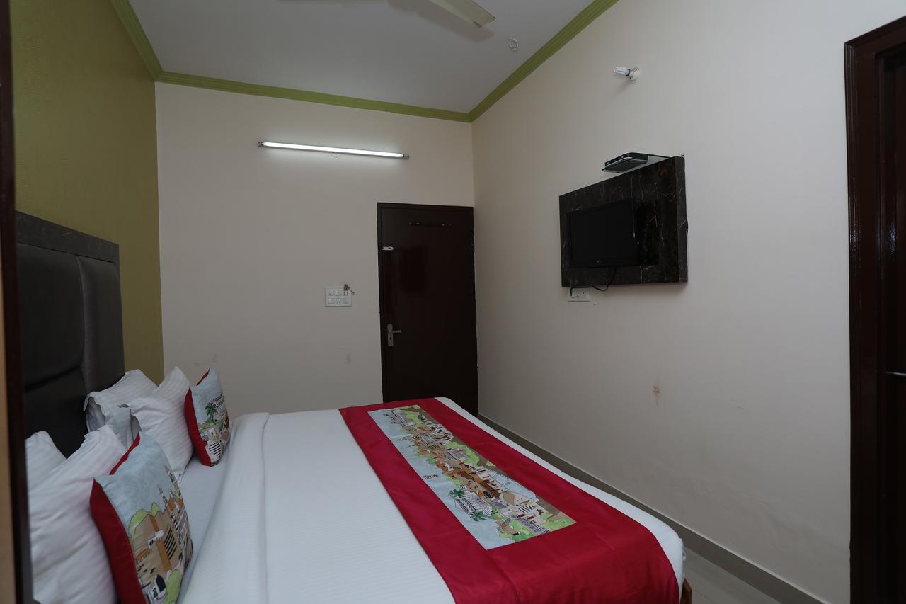Hotel Deepak Джапур Экстерьер фото